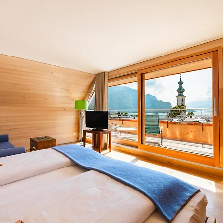 Otel Zur Post 4*