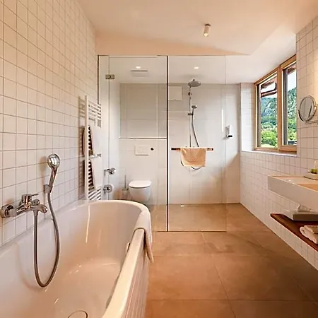 Hotel Zur Post 4*